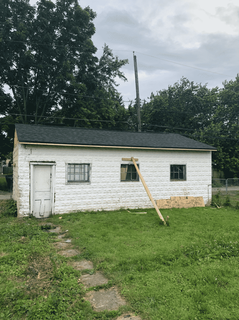 Old_Garage_With_New_Roof