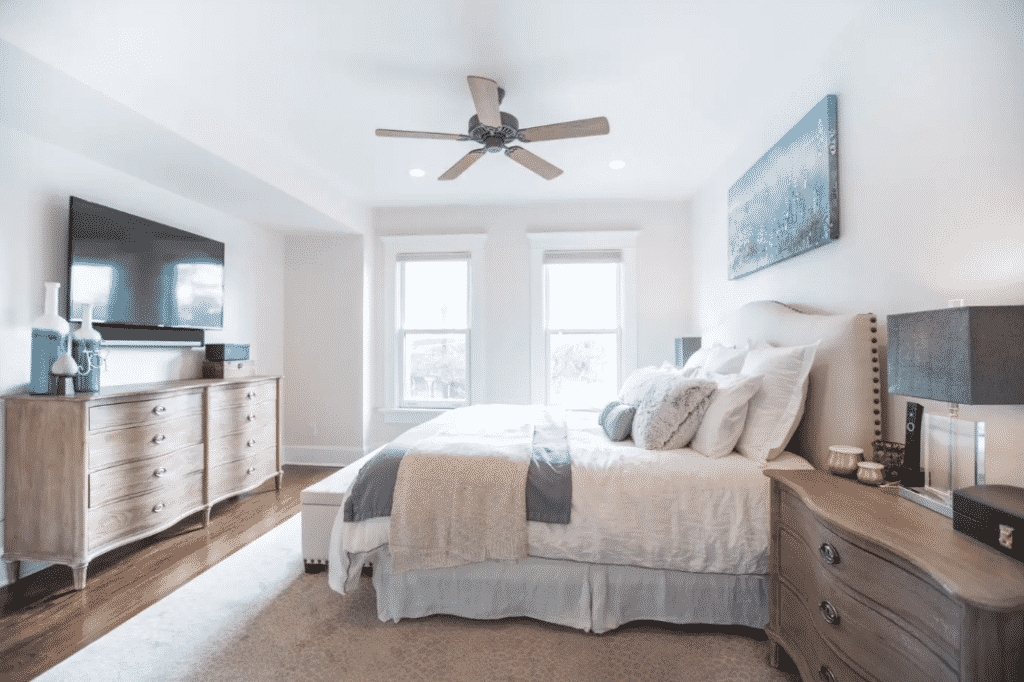 cozy_airbnb_bedroom