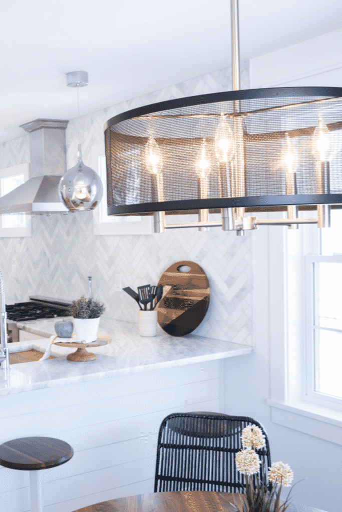 kitchen with pendant lighting