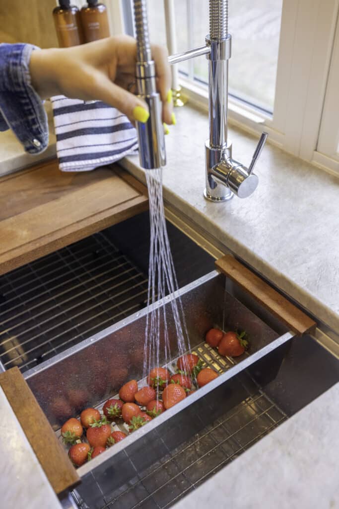 stainless steel sink